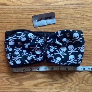 NWT tube top black skull